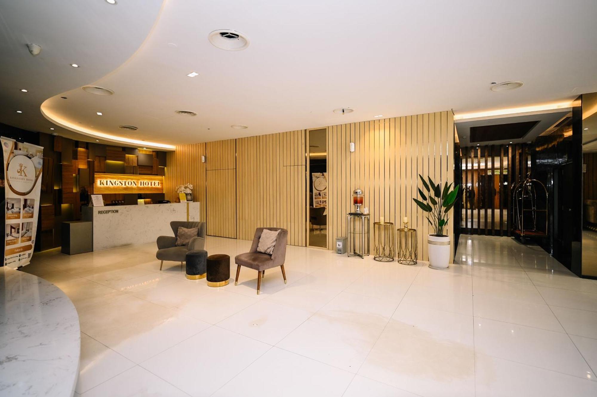 Kingston Hotel 5 - Chow Kit — Photos 1